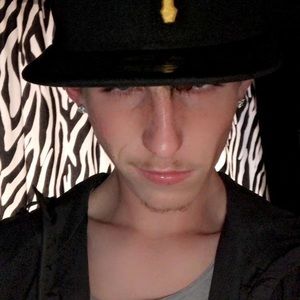 Meet your Posher, Mark